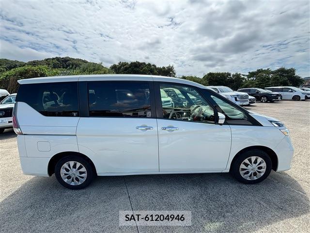 Nissan SERENA 2017-08 8814720-17