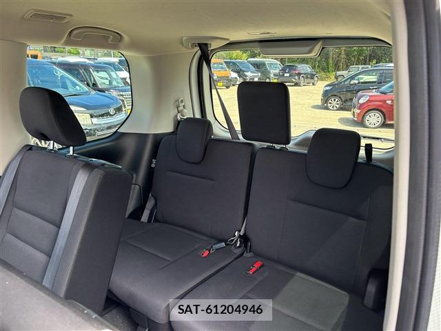 Nissan SERENA 2017-08 8814720-6
