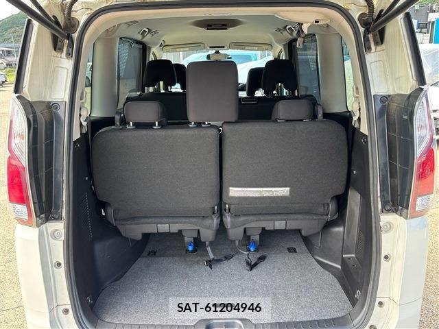 Nissan SERENA 2017-08 8814720-8