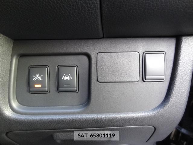 Nissan SERENA 2014-01 8814874-7