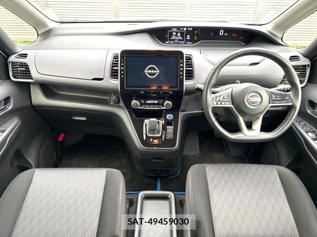 Nissan SERENA 2022-03 8815001-1