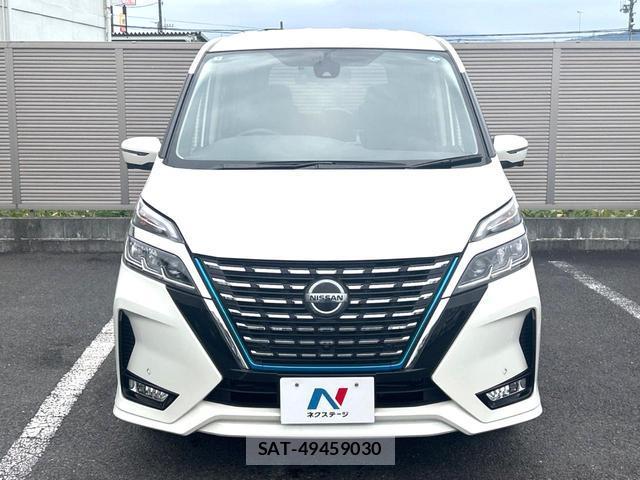 Nissan SERENA 2022-03 8815001-14
