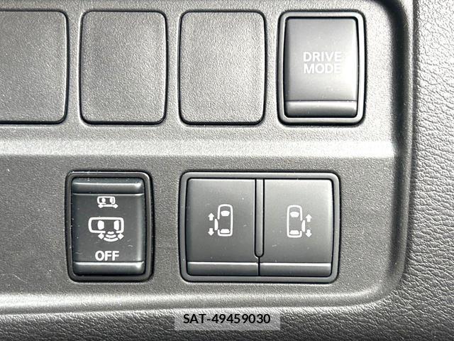 Nissan SERENA 2022-03 8815001-4