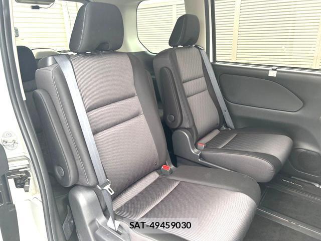 Nissan SERENA 2022-03 8815001-8
