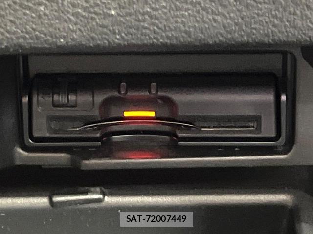 Nissan SERENA 2016-08 8815023-5