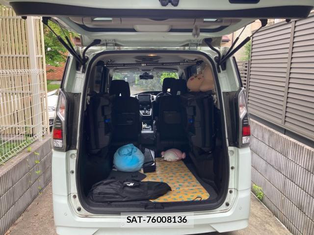 Nissan SERENA 2018-02 8815139-2