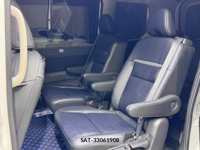 Nissan SERENA 2023-04 8815200-18