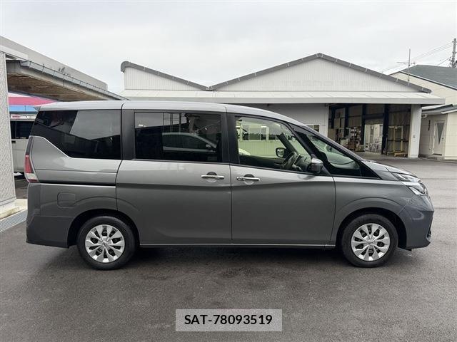 Nissan SERENA 2022-07 8815266-3