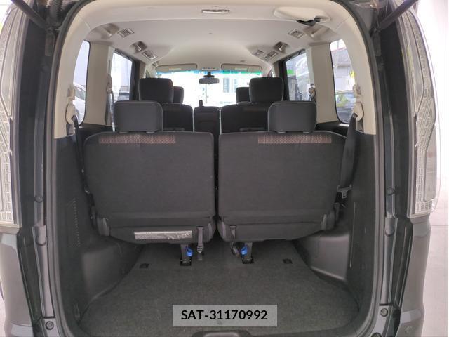 Nissan SERENA 2014-11 8815428-15