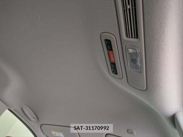 Nissan SERENA 2014-11 8815428-16