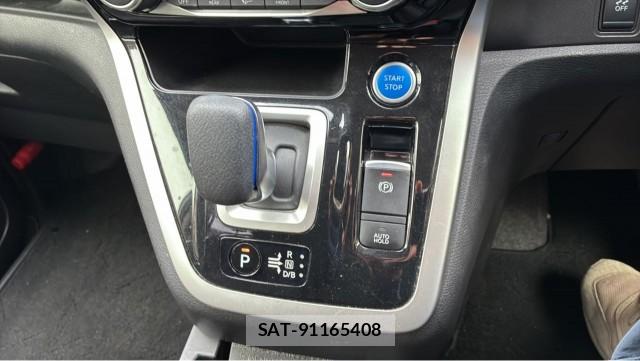 Nissan SERENA 2019-03 8815468-14