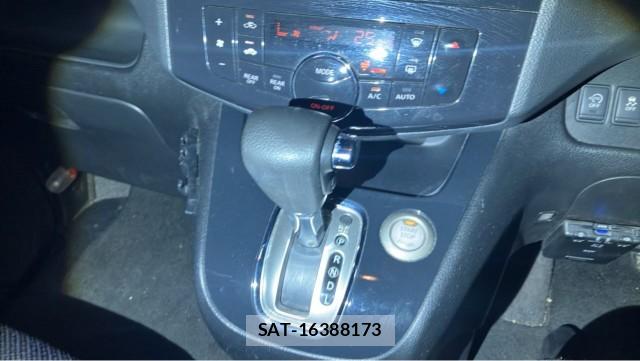 Nissan SERENA 2012-04 8815544-14