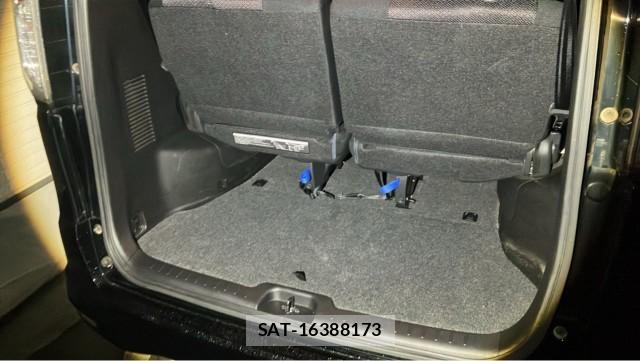 Nissan SERENA 2012-04 8815544-17