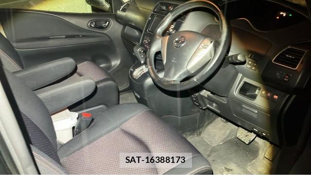 Nissan SERENA 2012-04 8815544-5
