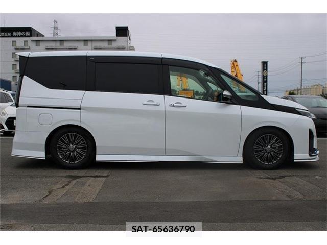 Nissan SERENA 2024-08 8815780-11