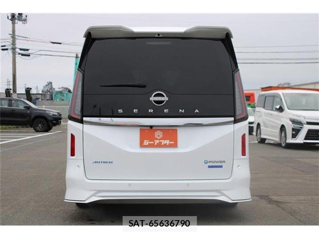 Nissan SERENA 2024-08 8815780-13