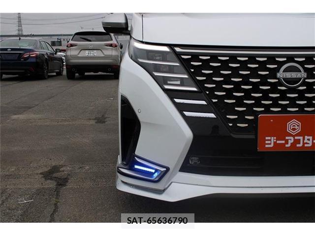 Nissan SERENA 2024-08 8815780-7