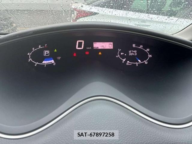 Nissan SERENA 2015-11 8816310-12