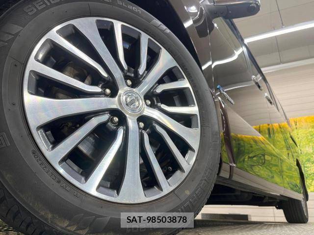 Nissan SERENA 2016-04 8816477-11