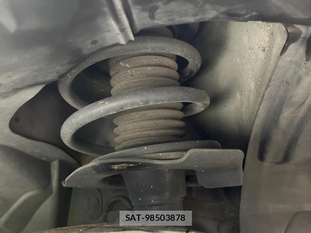 Nissan SERENA 2016-04 8816477-19