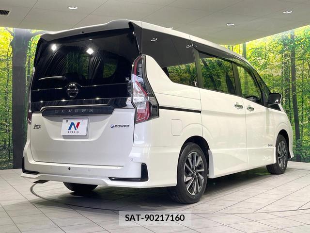 Nissan SERENA 2022-05 8816491-17