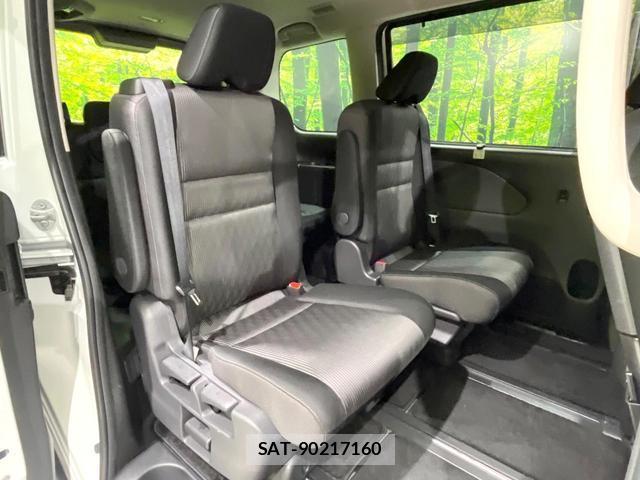 Nissan SERENA 2022-05 8816491-8