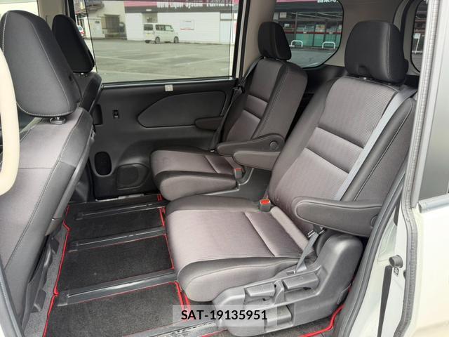 Nissan SERENA 2022-07 8817021-11
