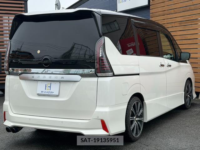 Nissan SERENA 2022-07 8817021-3