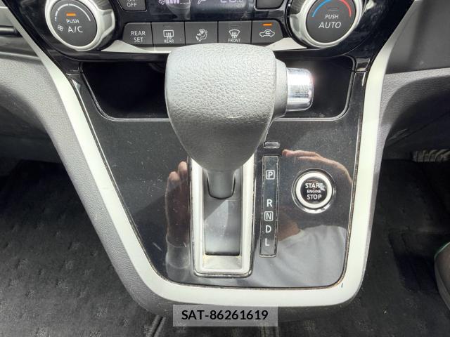 Nissan SERENA 2017-08 8817032-10