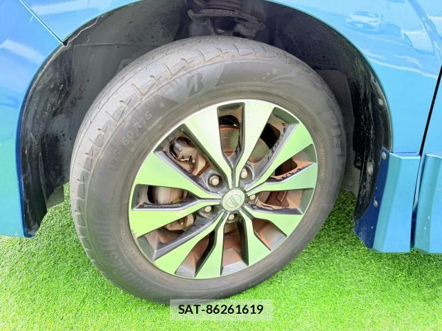 Nissan SERENA 2017-08 8817032-15