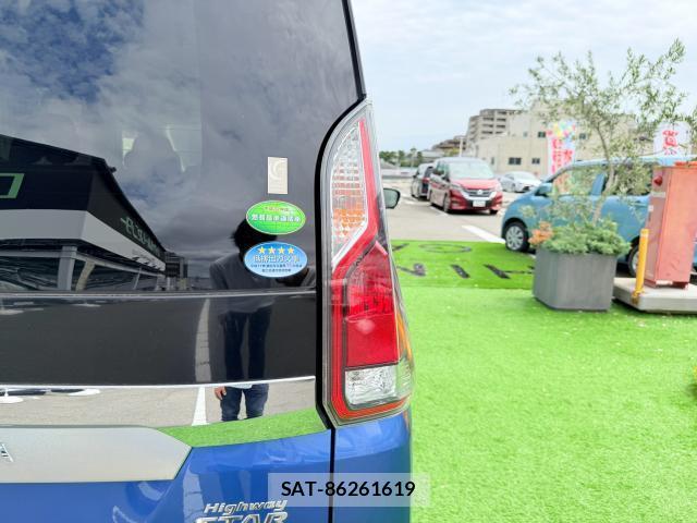 Nissan SERENA 2017-08 8817032-19