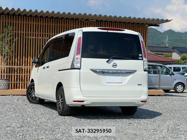Nissan SERENA 2012-02 8817109-1
