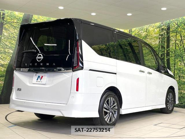 Nissan SERENA 2025-07 8817235-17