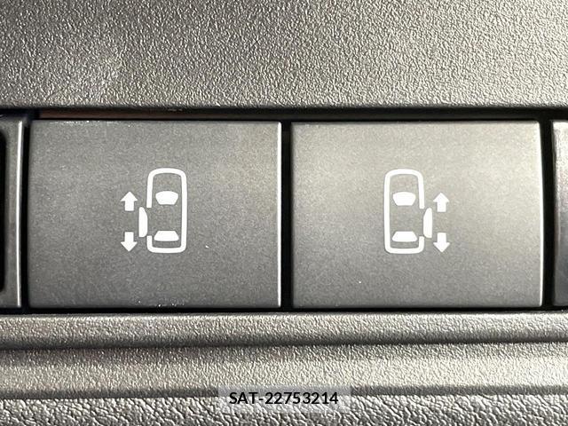Nissan SERENA 2025-07 8817235-5