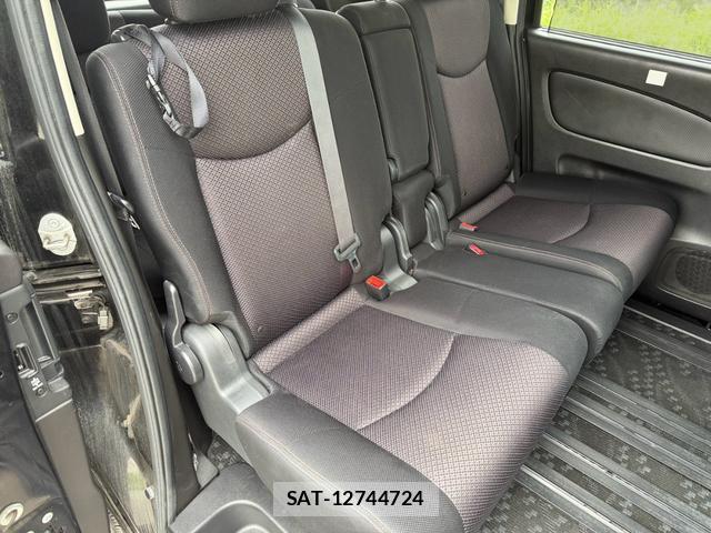 Nissan SERENA 2013-09 8817304-4