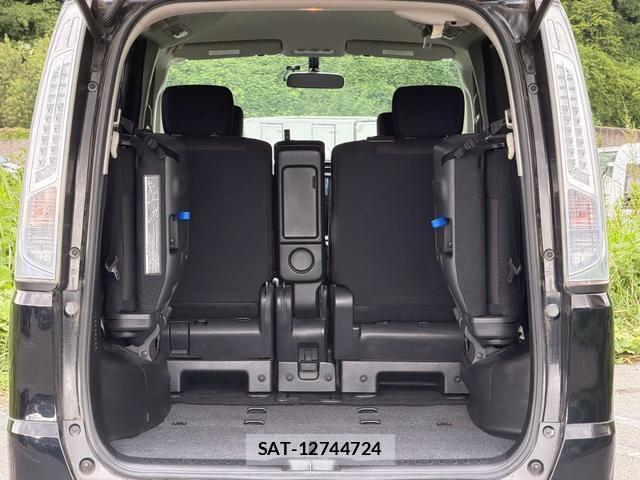 Nissan SERENA 2013-09 8817304-8