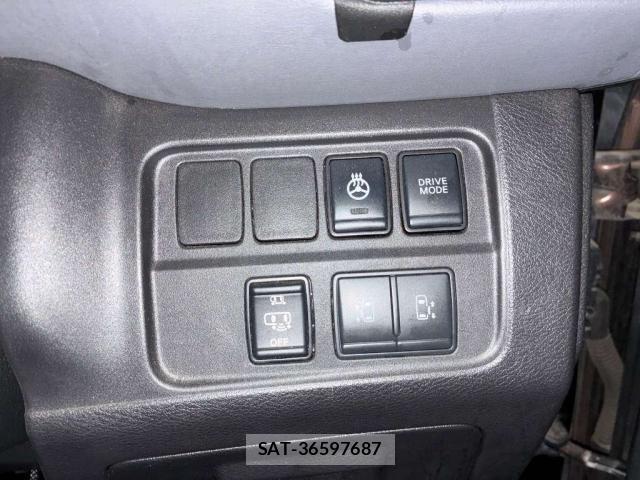 Nissan SERENA 2019-09 8817321-7