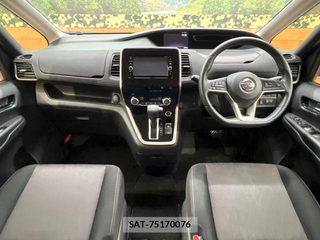 Nissan SERENA 2017-09 8817371-1