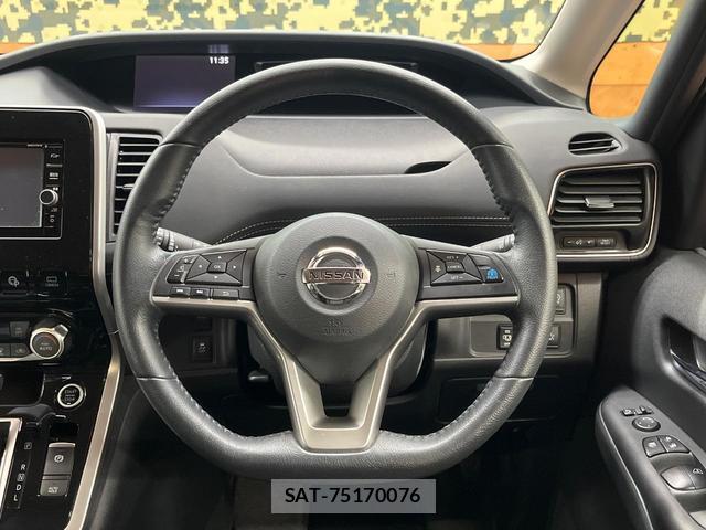 Nissan SERENA 2017-09 8817371-11