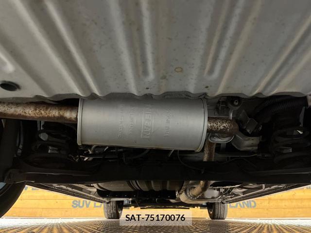 Nissan SERENA 2017-09 8817371-18
