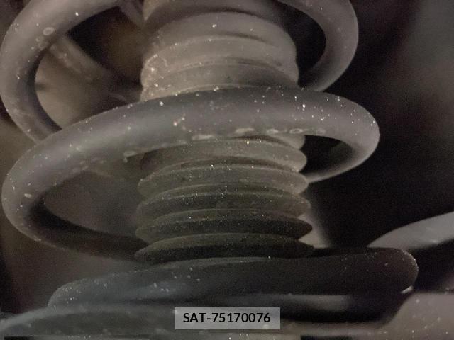 Nissan SERENA 2017-09 8817371-19