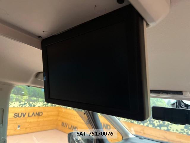 Nissan SERENA 2017-09 8817371-3