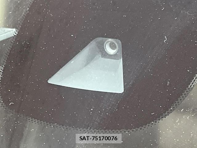Nissan SERENA 2017-09 8817371-6