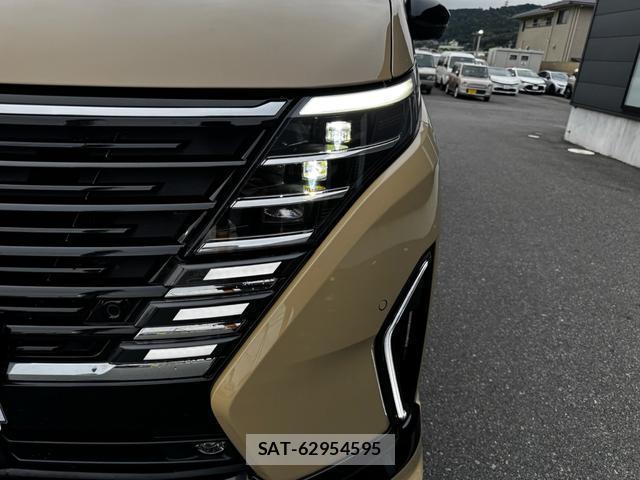 Nissan SERENA 2024-10 8817420-11