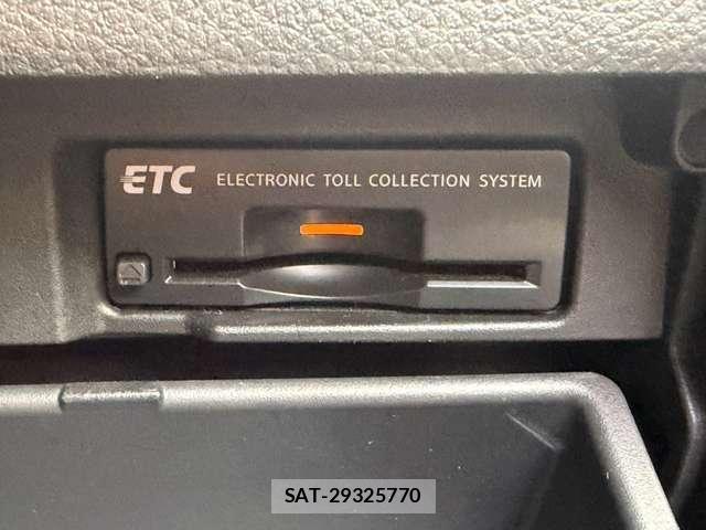 Nissan SERENA 2012-03 8817698-4