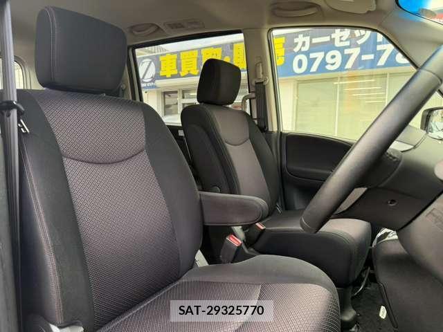 Nissan SERENA 2012-03 8817698-9