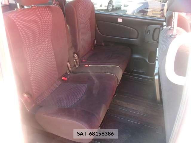 Nissan SERENA 2012-02 8818003-16