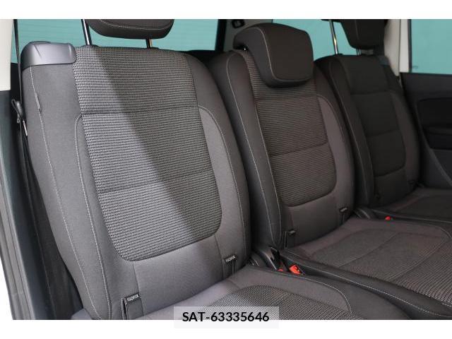 VolksWagen SHARAN 2017-06 8812101-11