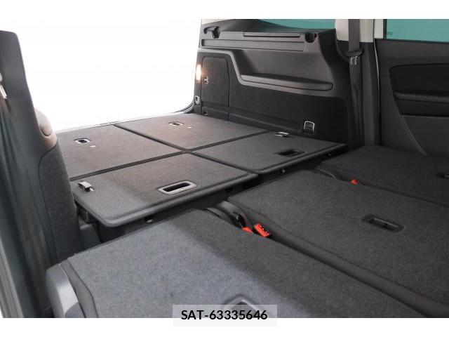 VolksWagen SHARAN 2017-06 8812101-15