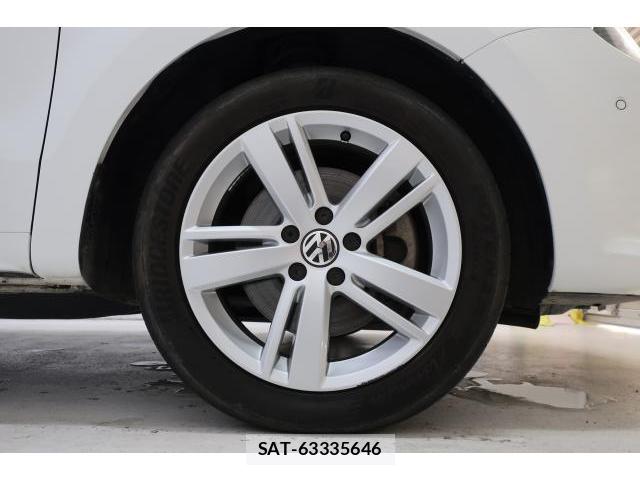 VolksWagen SHARAN 2017-06 8812101-17